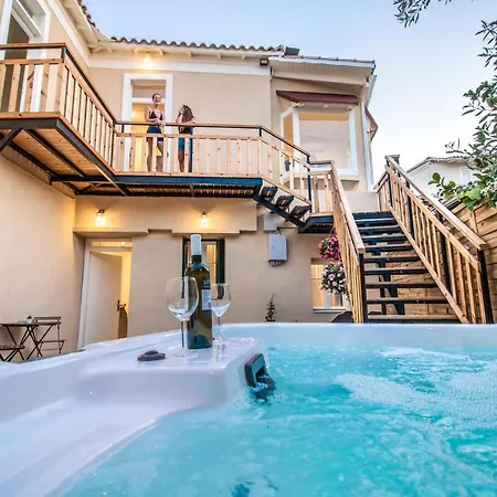 Levkosh At Lefkada's Heart Apartahotel