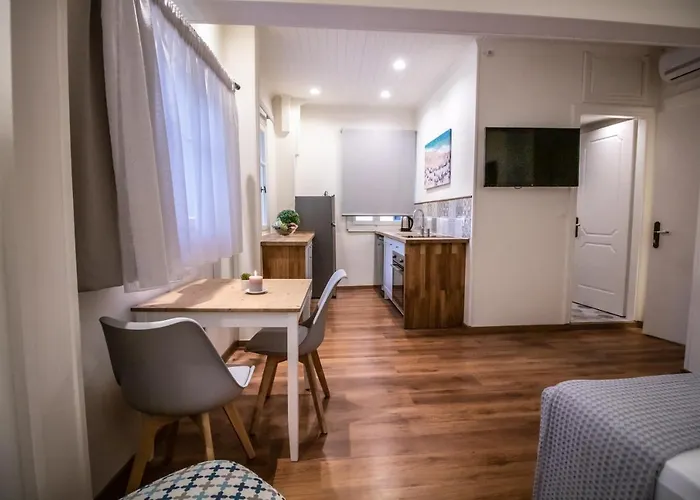 Apart-hotel Levkosh At Lefkada's Heart 3*